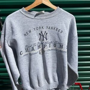 Lee Gray New York Yankees Crewneck Sweater